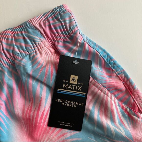 Matix L Performance Hybrid Shorts - Picture 9 of 16